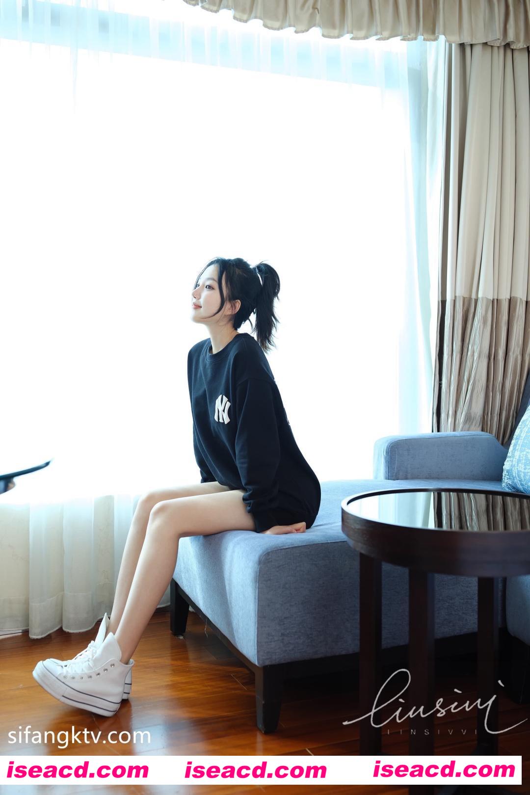 【COSPLAY/写真】国模小新 24年最新杂图 200+P 【600M】